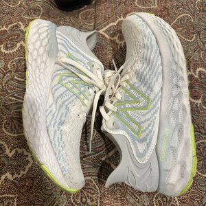 New Balance Fresh Foam White size 7